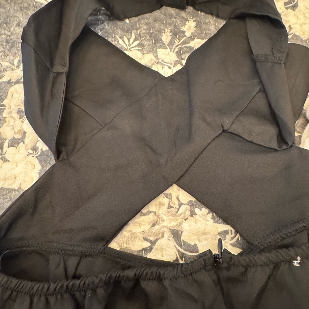NWT Elegant Black Cutout Jumpsuit with wide leg - Picture 12 of 15